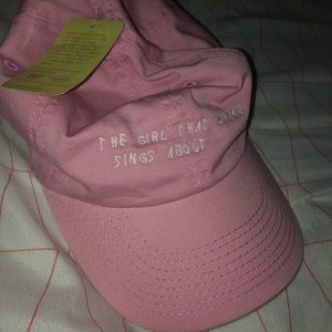 “The girl that Drake sings about” hat